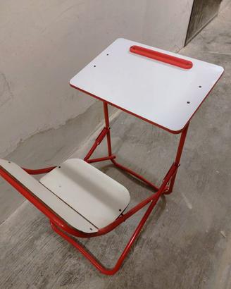 Banco scuola con lavagna e tavolino vintage