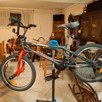 BICI  DECATLON  BMX STREET