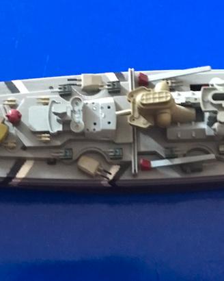 Fedele modello di Nave militare vintage