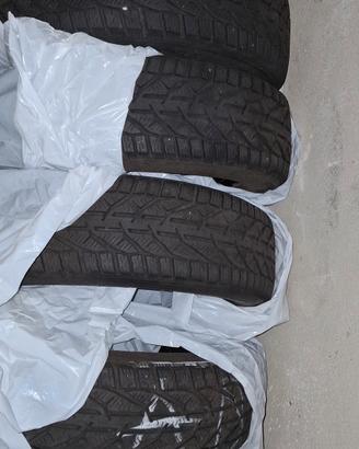 Gomme Invernali 205/65/16 95H