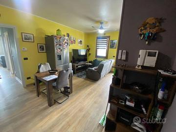 Appartamento di 82 m² con 3 locali e box auto a Vi