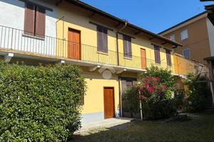 CASA DI CORTE A CORBETTA
