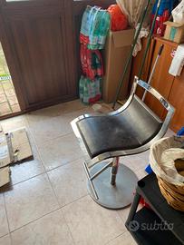 2 Sgabelli design acciaio e vera pelle