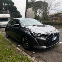 Peugeut 208 - Allure Pack