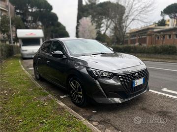 Peugeut 208 - Allure Pack