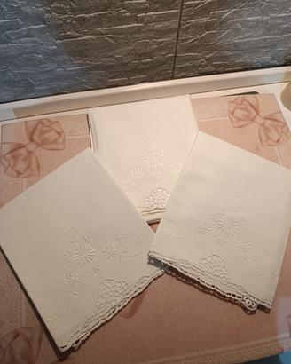Tris asciugamani in lino