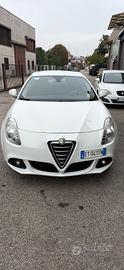 Alfa Romeo Giulietta 1.6 JTDm-2 105 CV Distinctive