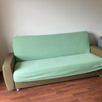 Divano usato , apribile come letto