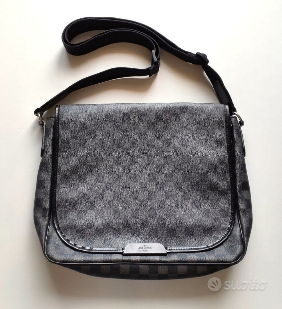 Louis Vuitton Borsa messenger piccola - Abbigliamento e Accessori In  vendita a Enna