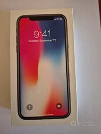 iPhone X 256 GB – Per ricambi o riparazione
