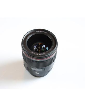 Canon EF 35mm f/1.4L USM