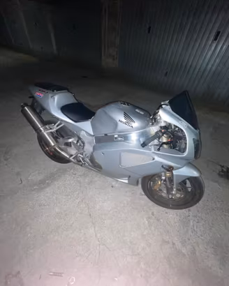 HONDA VTR 1000 SP1 2001 TRATTABILEprezzoindicativo