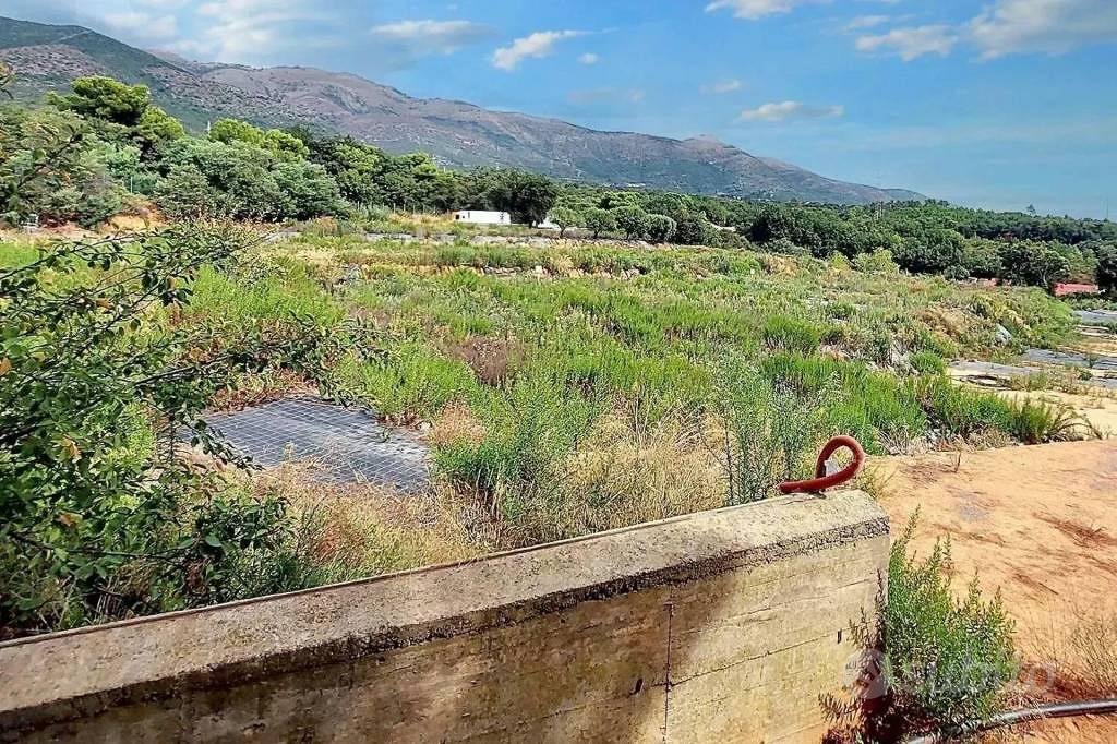 Immobile in asta di 10973 m² a Albenga - Altro