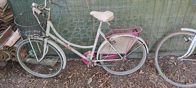 bici da donna ed olandese