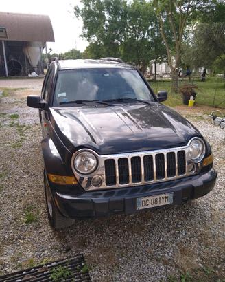 jeep Cherokee 