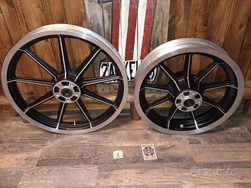 Cerchi in lega Harley-Davidson 9 razze