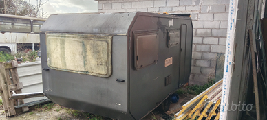 Roulotte non marciante solo per parcheggio