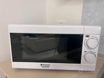 fornetto microonde  hotpoint