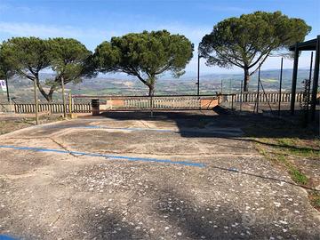 TODI - CENTRO STORICO - POSTO AUTO