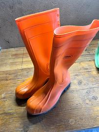 stivali antifurtunistici