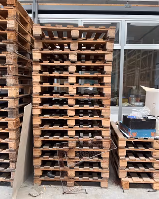 Bancali vari, diverse tipologie PALLET non PALLET