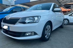 SKODA FABIA 11/2015 CON MOTORE NUOVO!