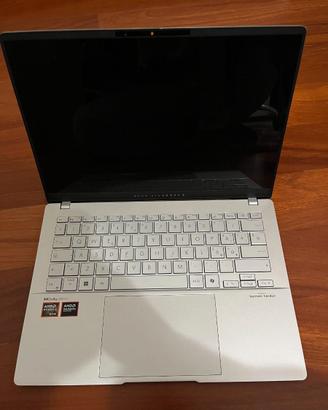 Asus Vivobook S14 - Ryzen AI 9 HX 370