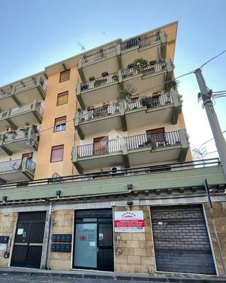 4 LOCALI A RIPOSTO