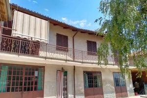 Corsione paese: casa con giardino