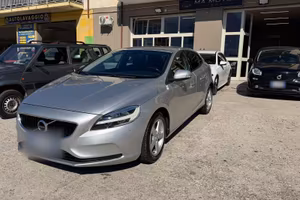VOLVO V40 D2 AUTOMATICO