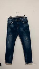 Jeans strappato 