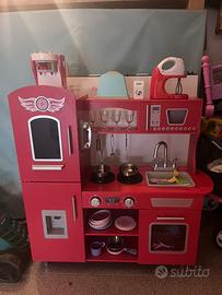 Cucina per bambini con accessori