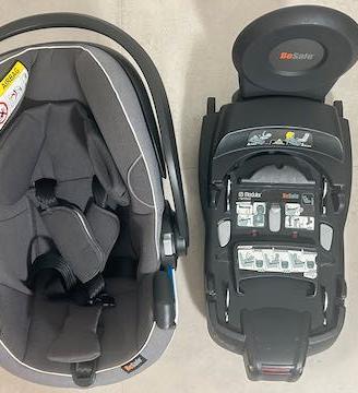 iZi Go Modular i-Size BeSafe con la base Isofix