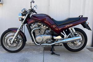 SUZUKI VX 800