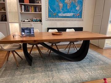 Tavolo Oliver B Flex in legno e acciaio