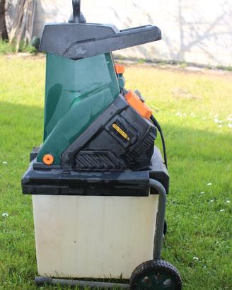 Trituratore rami e foglie