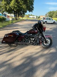 Street Glide special