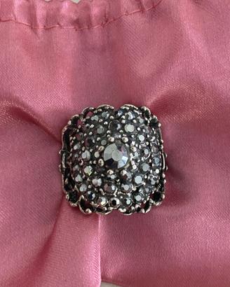 Anello intagliato