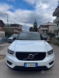 XC-40 D4 r-design 2019