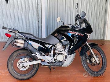 Honda Transalp 650 Nera anno 2005