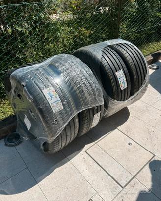 Gomme Hankook255/50 r20 nuove