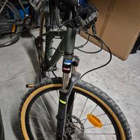 Mtb in alluminio  24" rockrider st 920