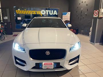 Jaguar XF 2.0 D 180 CV aut. Portfolio
