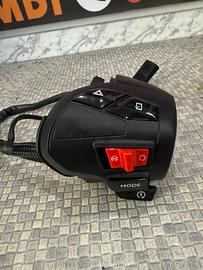 Commutatore destro beverly 300/400 hpe