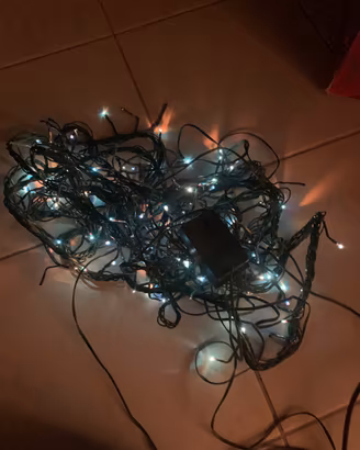Luci e albero di natale