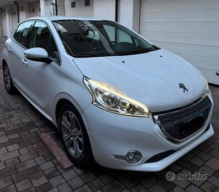 PEUGEOT 208 - ok neopatentati - consumi bassi