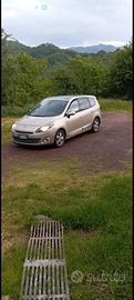 Renault grand scenic commercianti