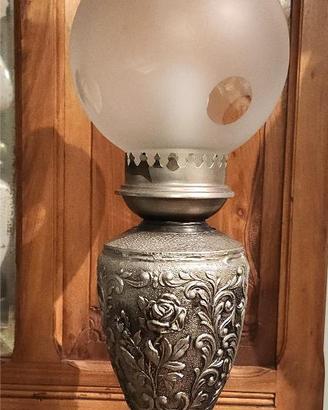 Lampada da tavolo elettrica vintage
