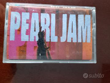 MC Pearl Jam Ten rare vintage cassette