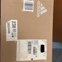 Yeezy boost 350V2 *SEALED*